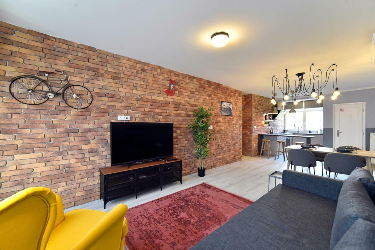 Premium Stefany By Metropolis Apartment